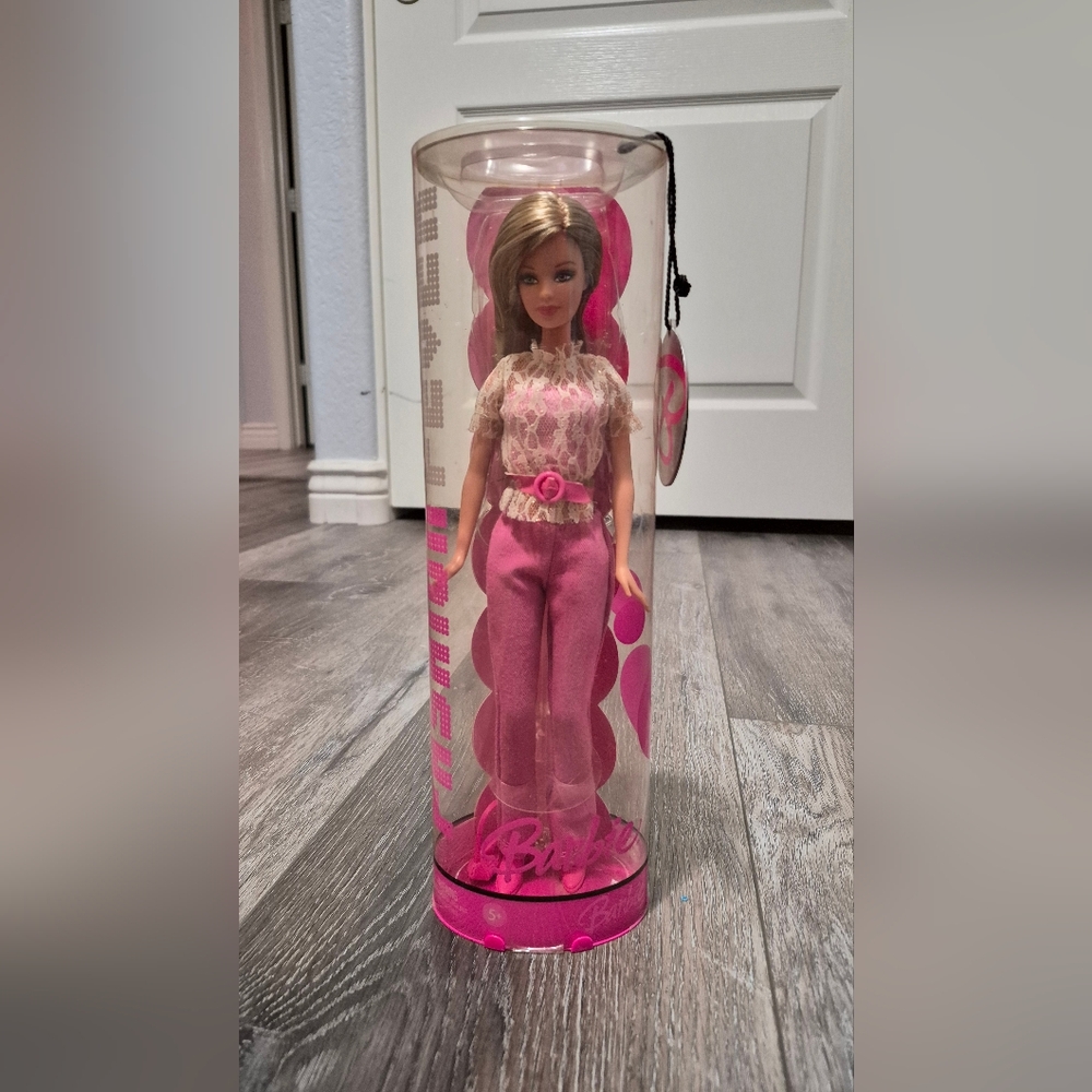 RARE Barbie Fashion Fever 2006 Release